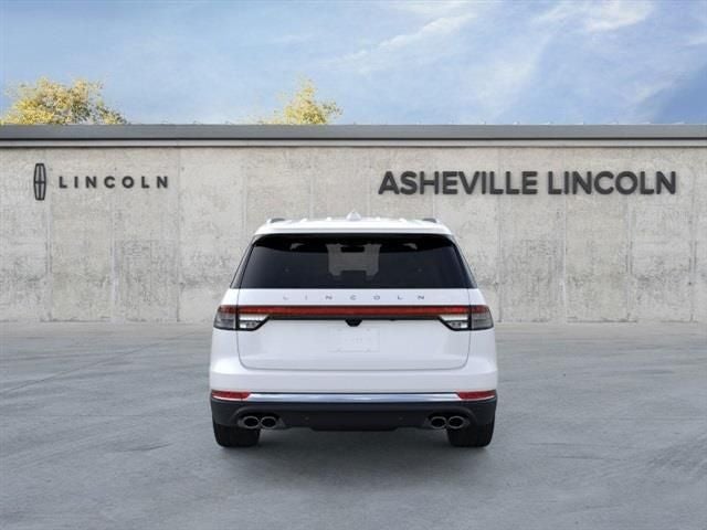 2025 Lincoln Aviator — detail view